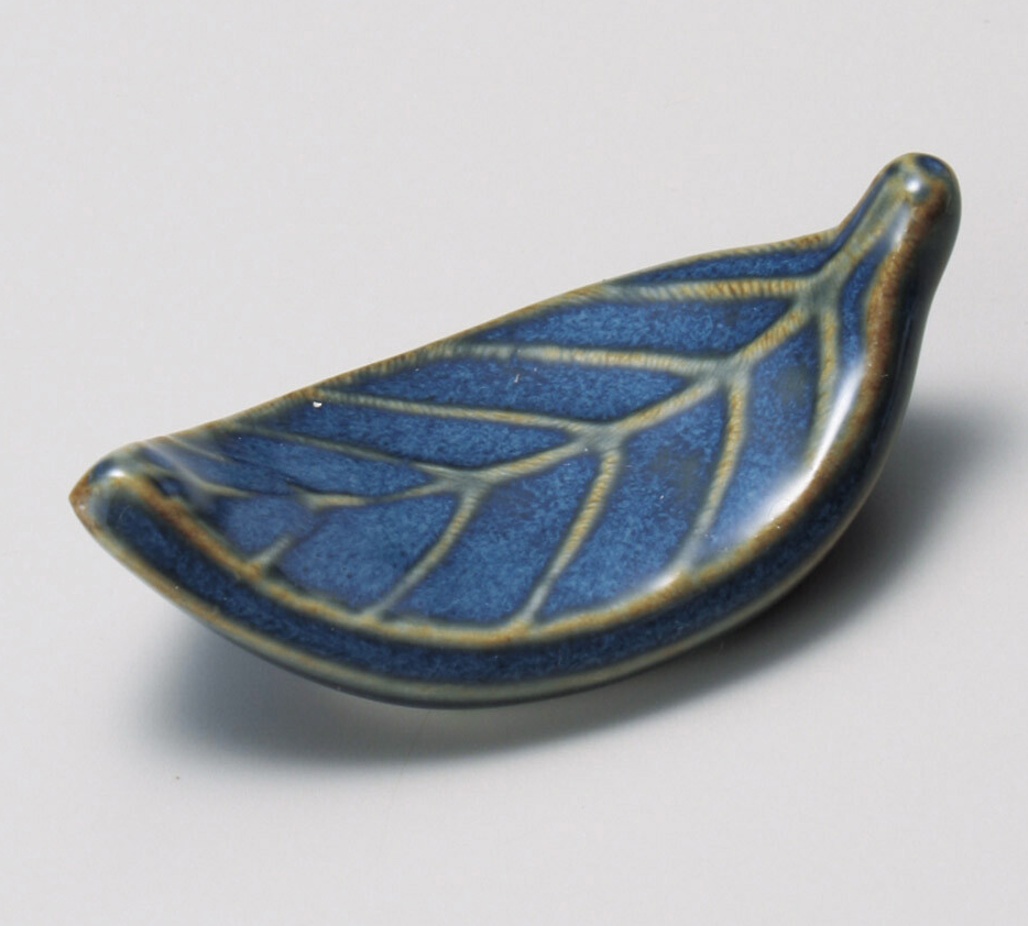 Chopstick rest - leaf